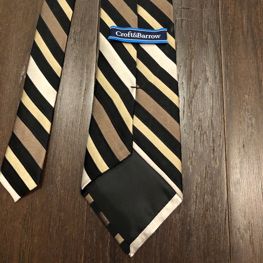 3/$40 Croft & Barrow Metallic Stripe Tie - Picture 5 of 7